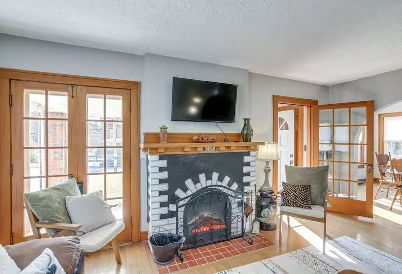 Cozy Tiffin House W/ Private Pool: 1 Mi To Town!