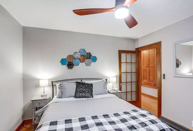 Cozy Tiffin House W/ Private Pool: 1 Mi To Town!