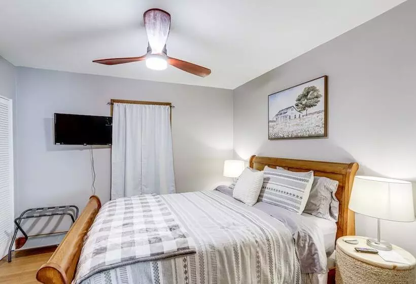 Cozy Tiffin House W/ Private Pool: 1 Mi To Town!