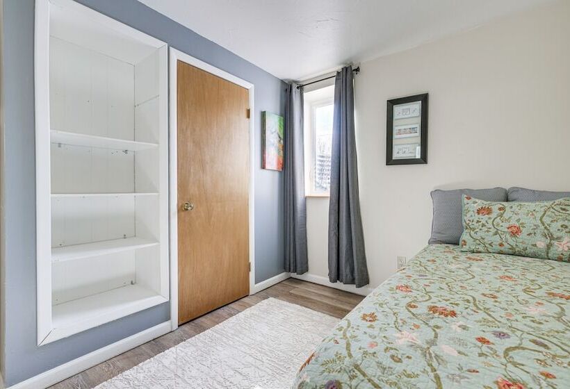 Dog Friendly Montana Home W/ Deck & Fenced In Yard