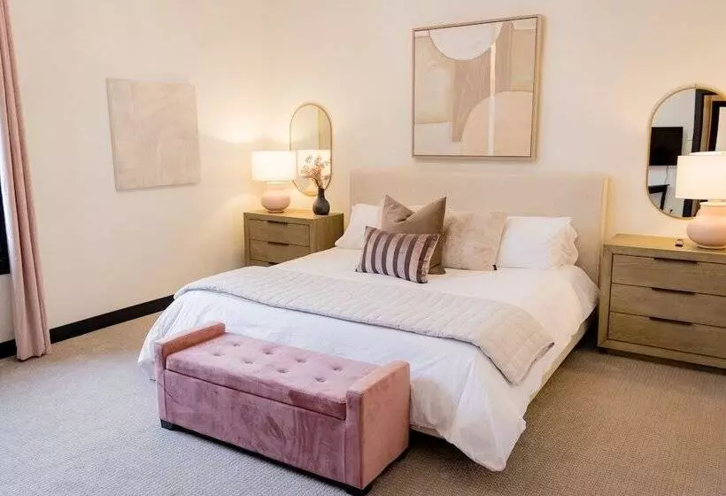 هتل Speakeasy Suites