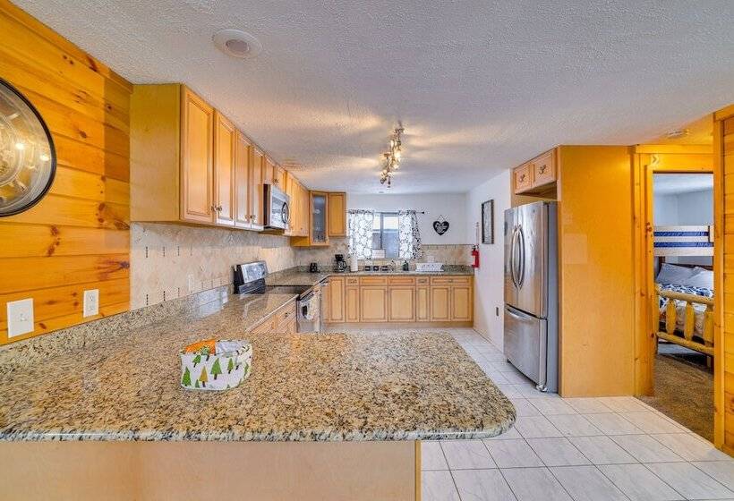 Hot Tub & Fire Pit: Lakefront Cabin In White Haven