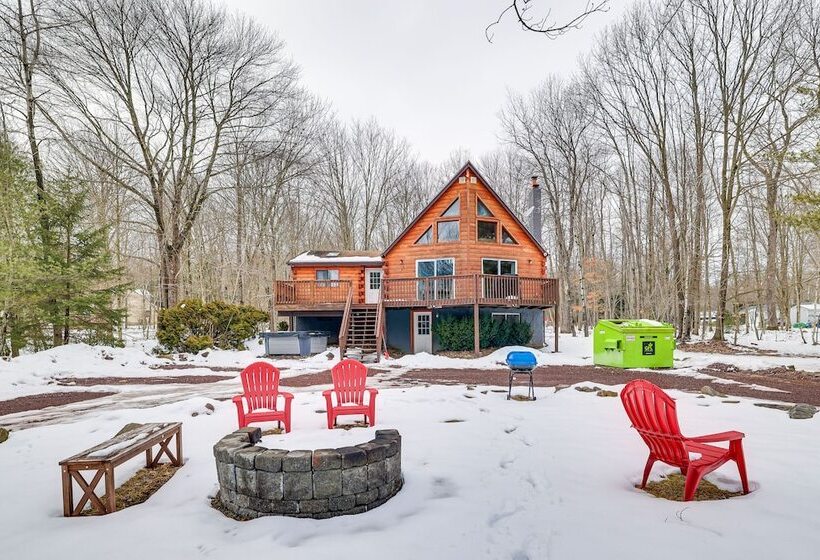 Hot Tub & Fire Pit: Lakefront Cabin In White Haven