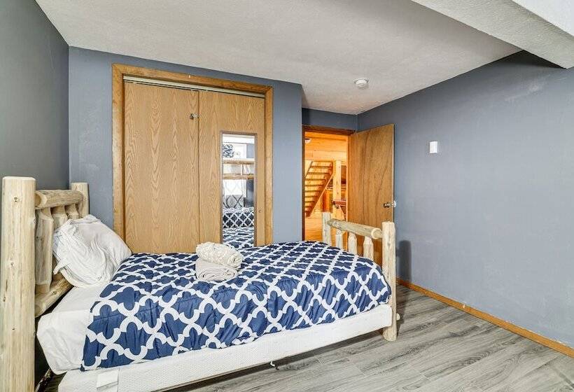 Hot Tub & Fire Pit: Lakefront Cabin In White Haven