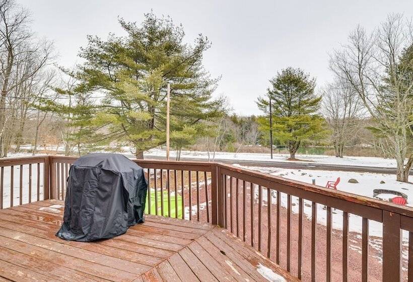 Hot Tub & Fire Pit: Lakefront Cabin In White Haven