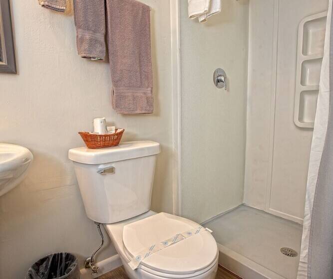 汽车旅馆 Prairie Voyager