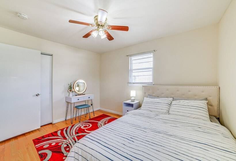 New York Abode: 2 Mi To Binghamton University!