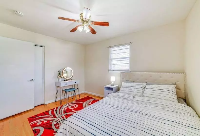 New York Abode: 2 Mi To Binghamton University!