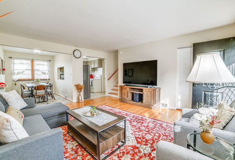 New York Abode: 2 Mi To Binghamton University!