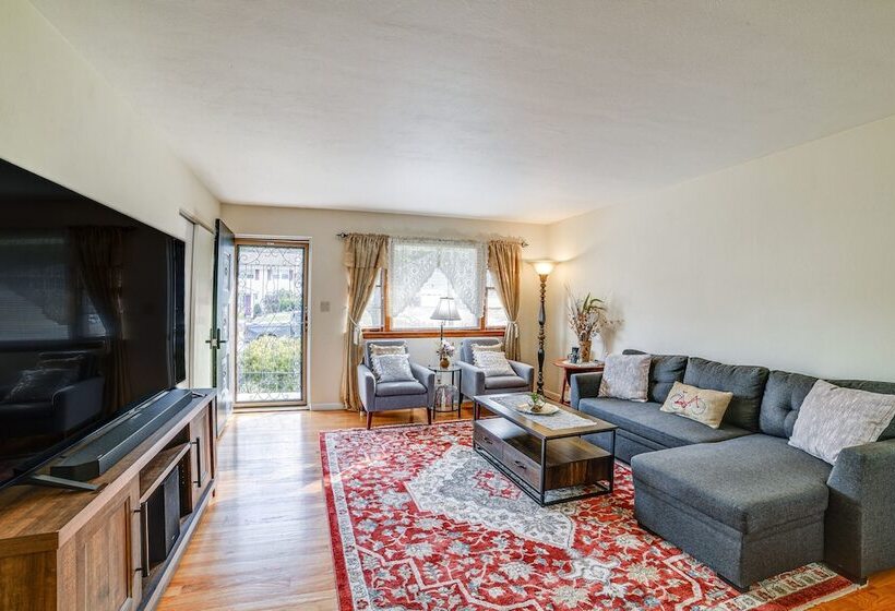 New York Abode: 2 Mi To Binghamton University!