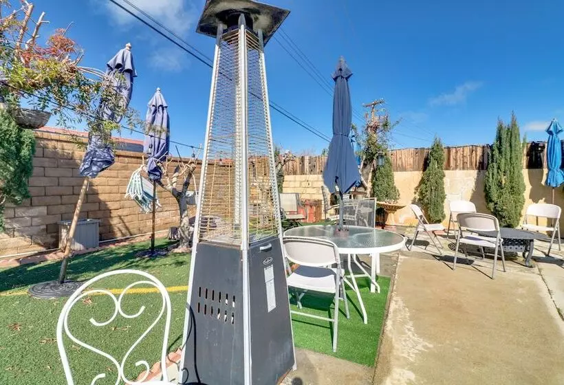 Palmdale Family Home W/ Private Pool & Backyard