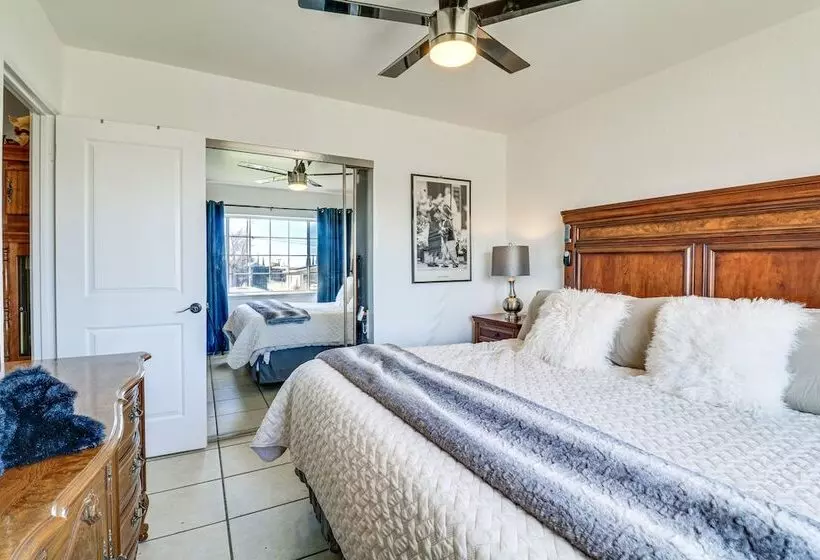 Palmdale Family Home W/ Private Pool & Backyard