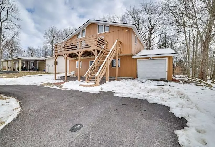 Pocono Paradise Haven W/ Game Room & Pool Access