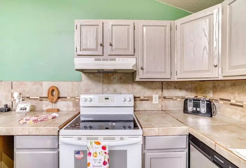 Pocono Paradise Haven W/ Game Room & Pool Access