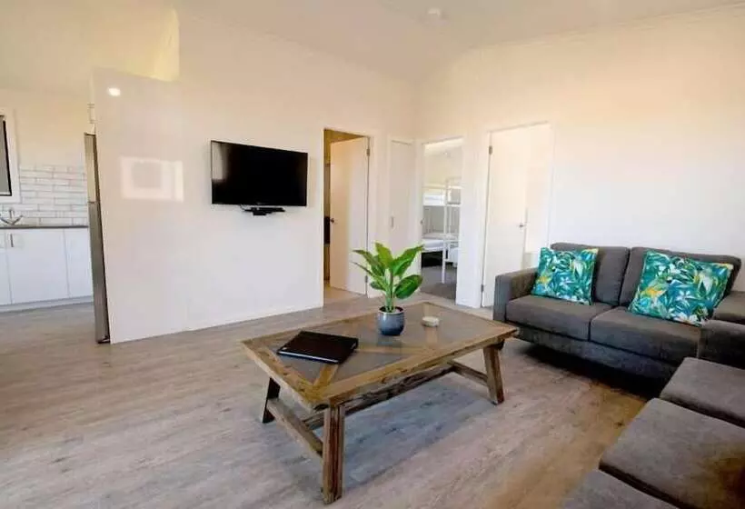 Lomakeskus Joalah Holiday Park