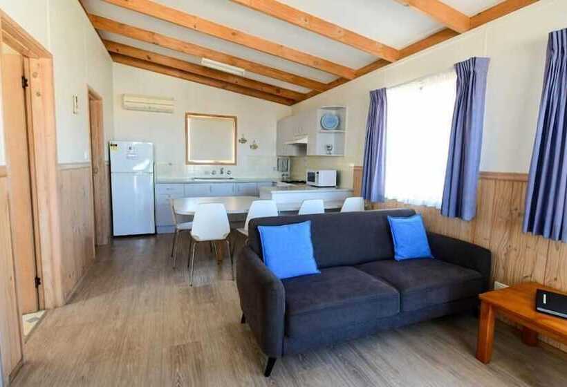 リゾートホテル Joalah Holiday Park