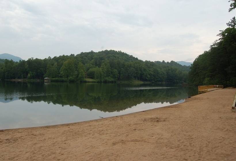 Spacious Cabin With Fantastic Long Range Mountain And Lake Views Lake Lure The Overlook 4 Bedroo