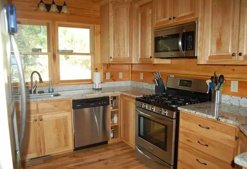 Spacious Cabin With Fantastic Long Range Mountain And Lake Views   Lake Lure   The Overlook 4 Bedroo