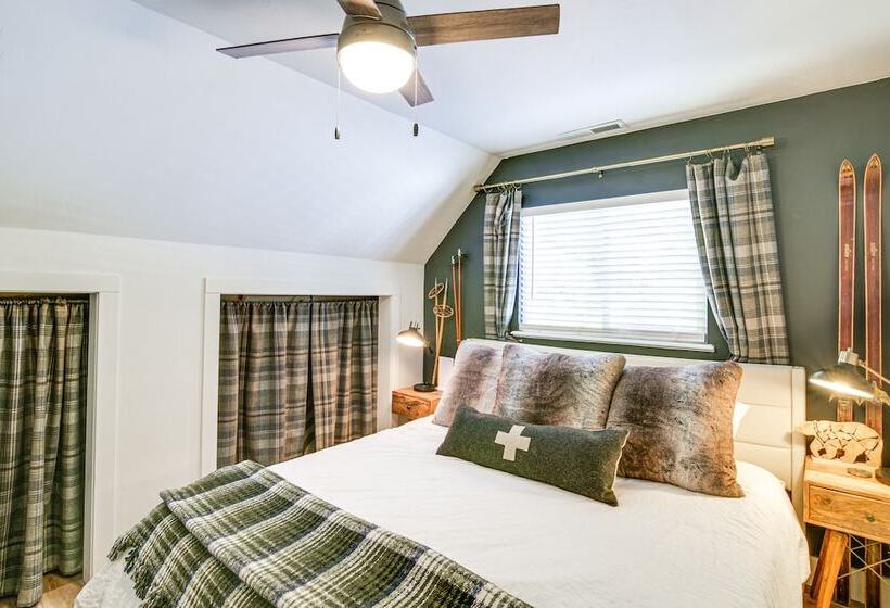 Westwood Cabin: Lake Almanor Across The Street!