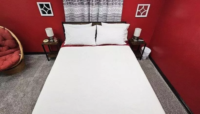 تختخواب و صبحانه The Canna House By High Society Rentals