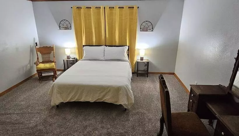 تختخواب و صبحانه The Canna House By High Society Rentals