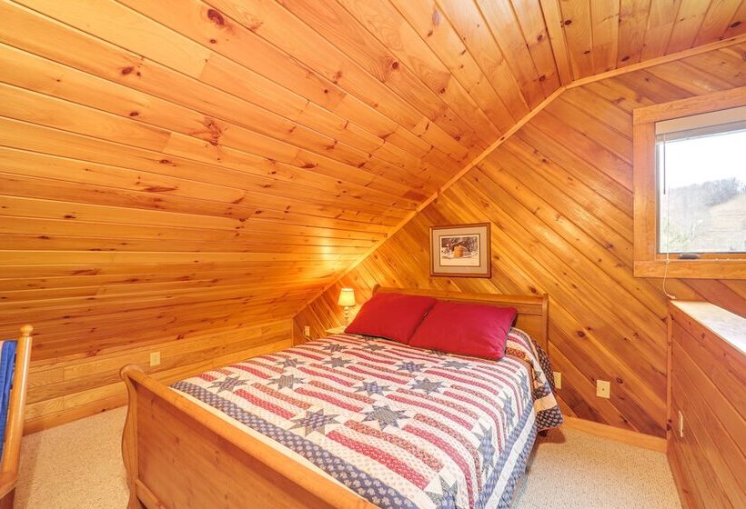 Charming Boone Cabin < 9 Mi To Appalachian Ski Mtn