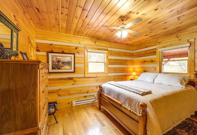 Charming Boone Cabin < 9 Mi To Appalachian Ski Mtn