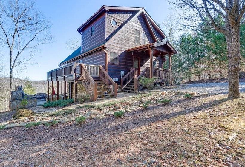 Gorgeous Blue Ridge Mountain Retreat: Deck + View!