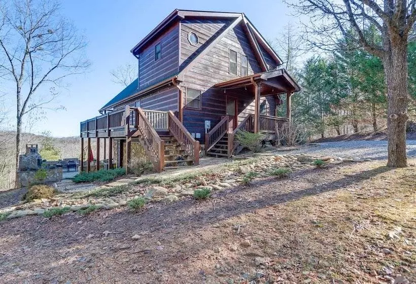 Gorgeous Blue Ridge Mountain Retreat: Deck + View!