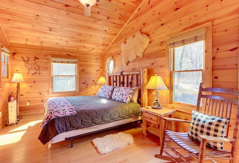 Gorgeous Blue Ridge Mountain Retreat: Deck + View!