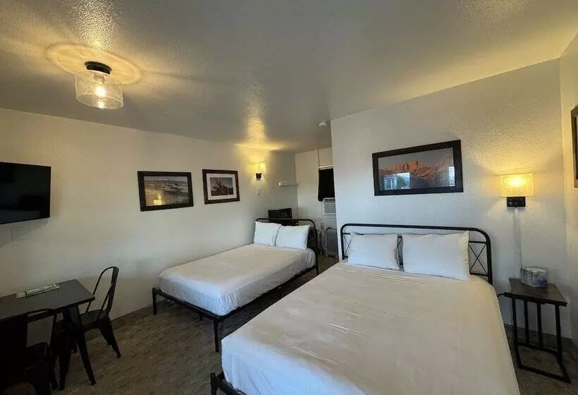 Hotelli Eastern Sierra Motor Lodge