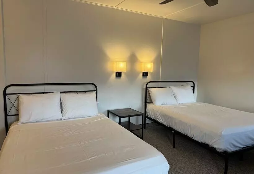 Hotelli Eastern Sierra Motor Lodge