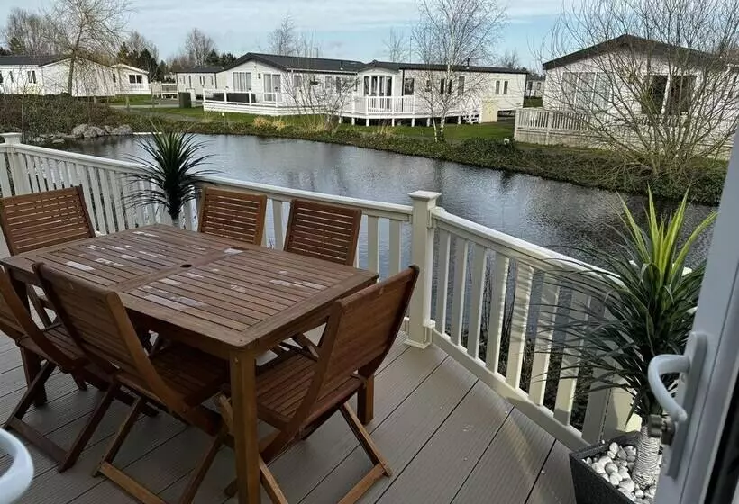 ホテル Meadows 51   Southview Holiday Park Skegness