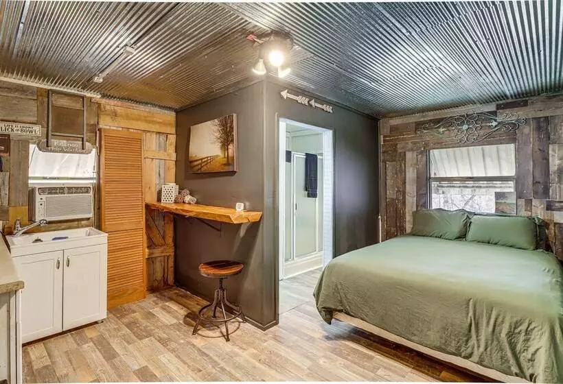 Jasper Cabin W/ Fire Pit, Grill & Mountain Views!