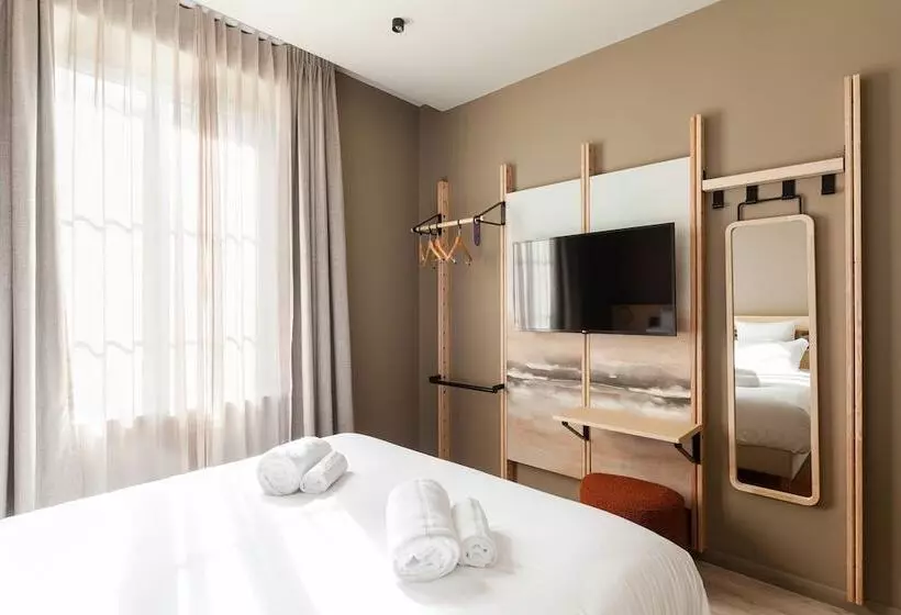 Gogaille   Cloître   Accès Autonome