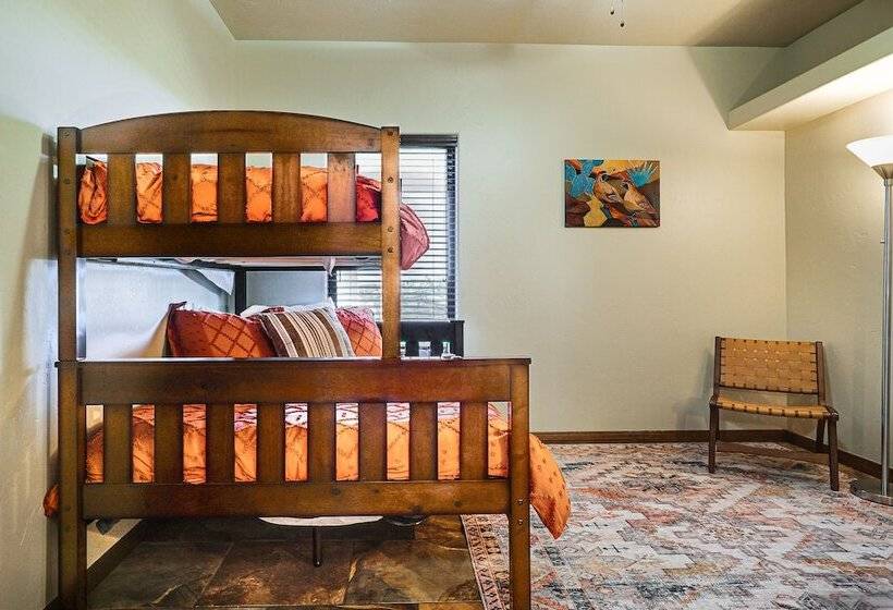 Las Cruces Home W/ Mountain Views & Private Pool!