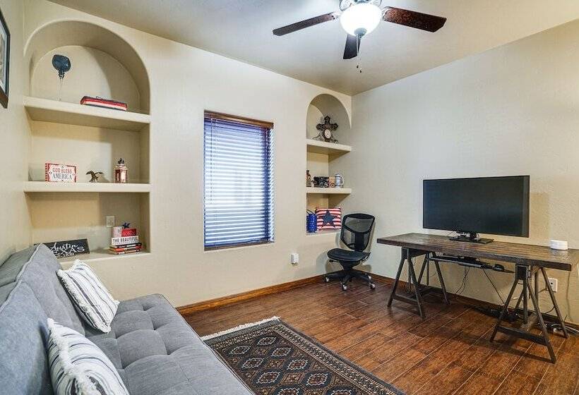 Las Cruces Home W/ Mountain Views & Private Pool!