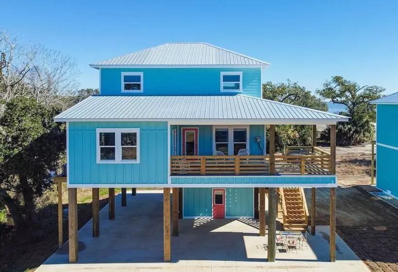 Long Beach House W/ Charcoal Grill: Steps To Shore
