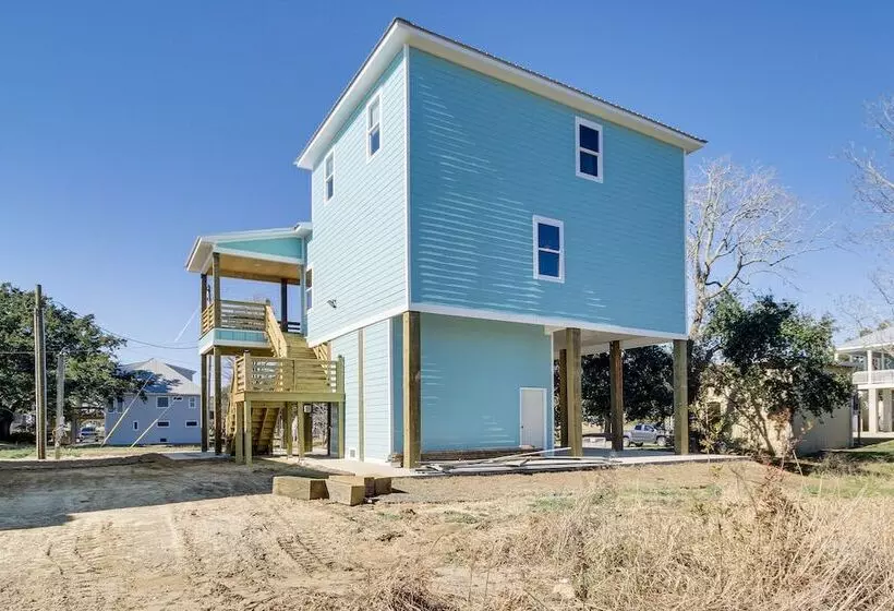 Long Beach House W/ Charcoal Grill: Steps To Shore