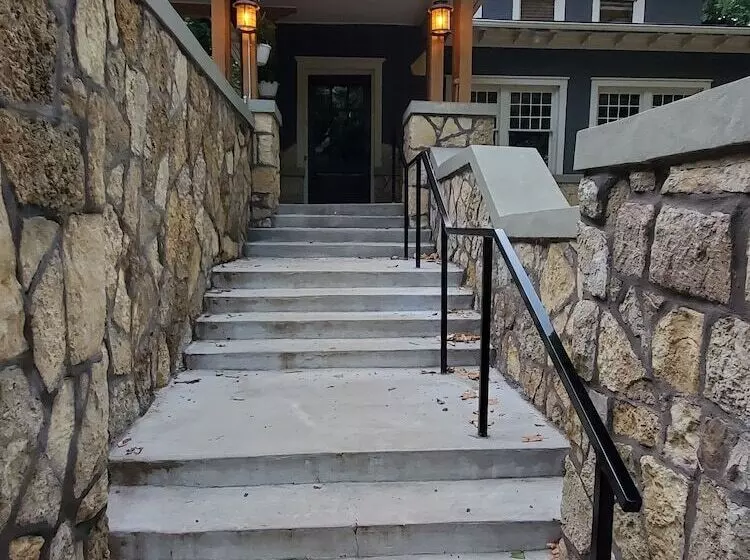 ペンション Sycamore Springs