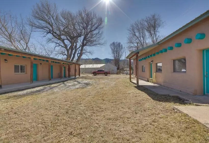 Quiet Mora Hideaway: 35 Mi To Angel Fire Resort!