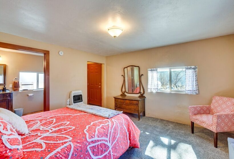 Quiet Mora Hideaway: 35 Mi To Angel Fire Resort!