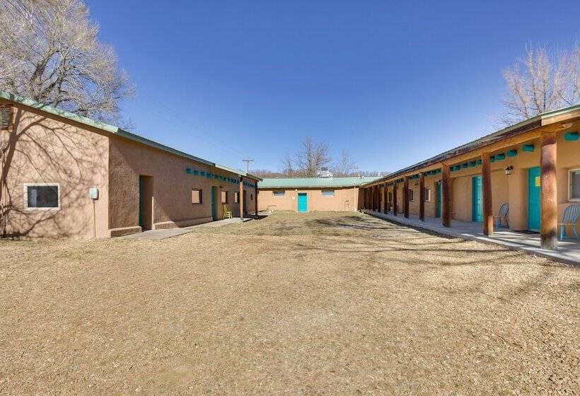 Quiet Mora Hideaway: 35 Mi To Angel Fire Resort!