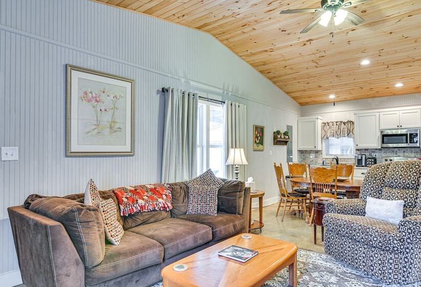 Remote Work Friendly New Albany Home 5 Mi To Dtwn!