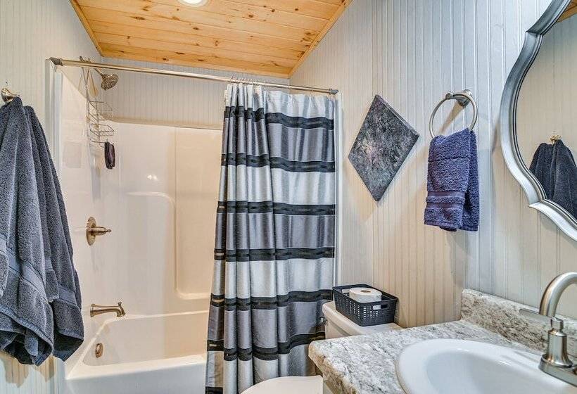 Remote Work Friendly New Albany Home 5 Mi To Dtwn!