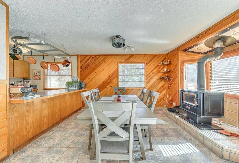 Ruidoso Cabin W/ Deck ~ 1 Mi To Midtown!