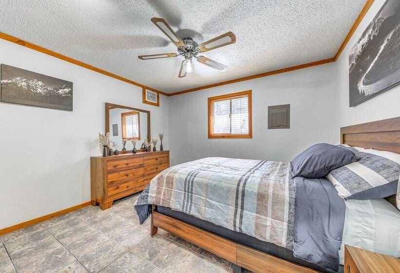 Ruidoso Cabin W/ Deck ~ 1 Mi To Midtown!