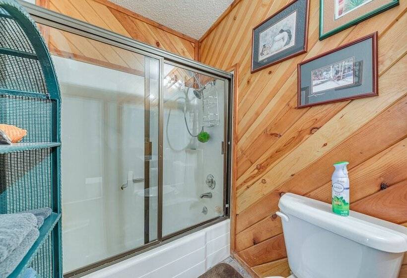 Ruidoso Cabin W/ Deck ~ 1 Mi To Midtown!