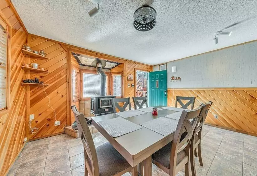 Ruidoso Cabin W/ Deck ~ 1 Mi To Midtown!