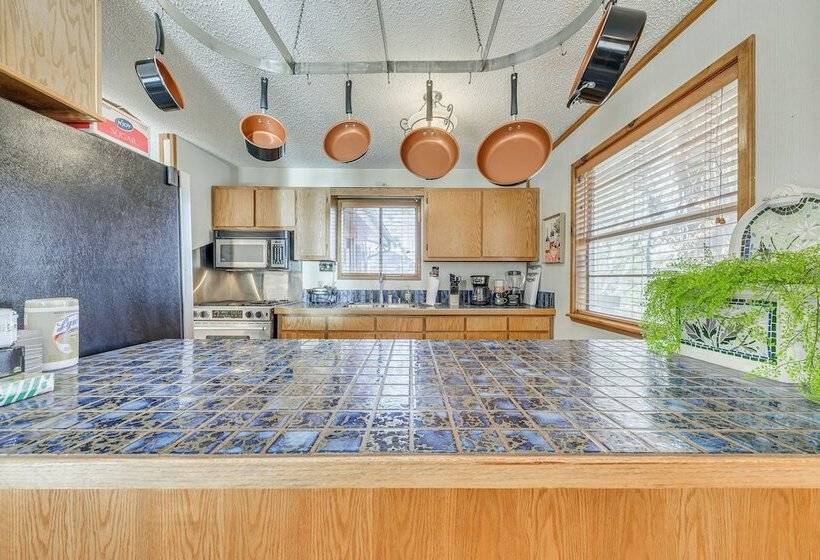 Ruidoso Cabin W/ Deck ~ 1 Mi To Midtown!